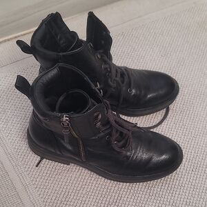 BareTraps Women's Amy Sue Black Lace-Up Ankle Booties with Side Zipper